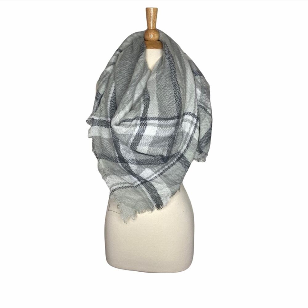 Plaid Blanket Grey Scarf Y
